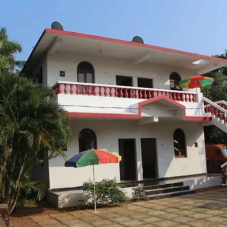 Lobo'S Guest House